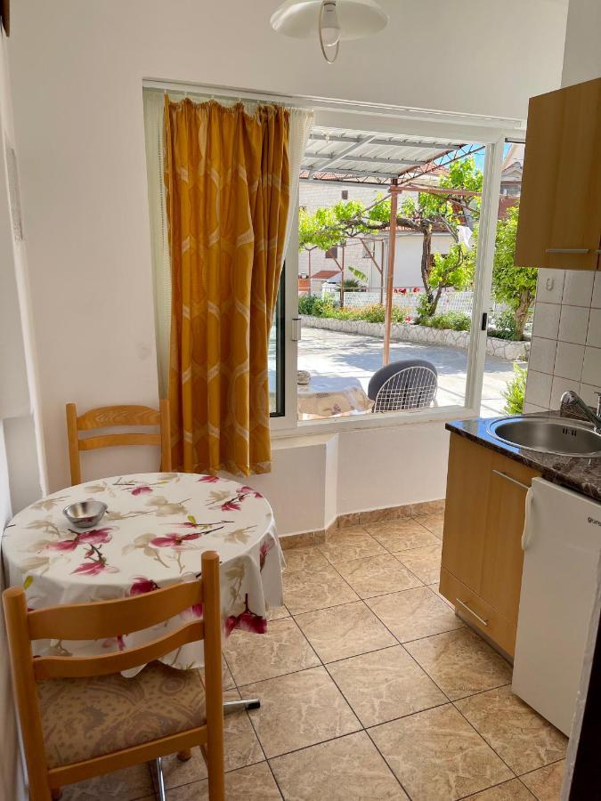 Rooms & Apartments Tepsa - Centre Hvar Town Eksteriør bilde