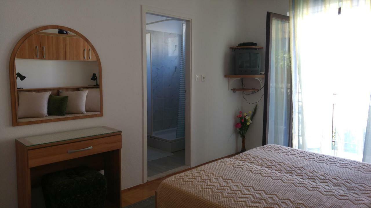 Rooms & Apartments Tepsa - Centre Hvar Town Eksteriør bilde